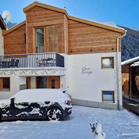 Apartment Chasa Siringia *